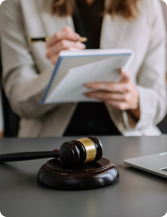 Atuamos nas causas de rescisão indireta. Verificamos se o empregador cometeu faltas graves que tornam insustentável a continuidade do contrato de trabalho, a fim de que seja rescindido o vínculo, mas preservados os seus direitos trabalhistas.
